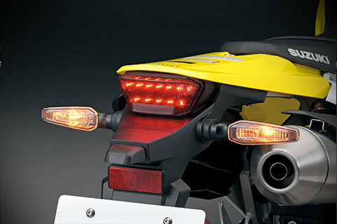 LED 尾燈與方向燈