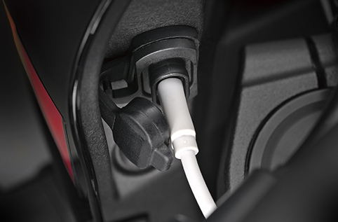 快速充電 USB Type-C 插座